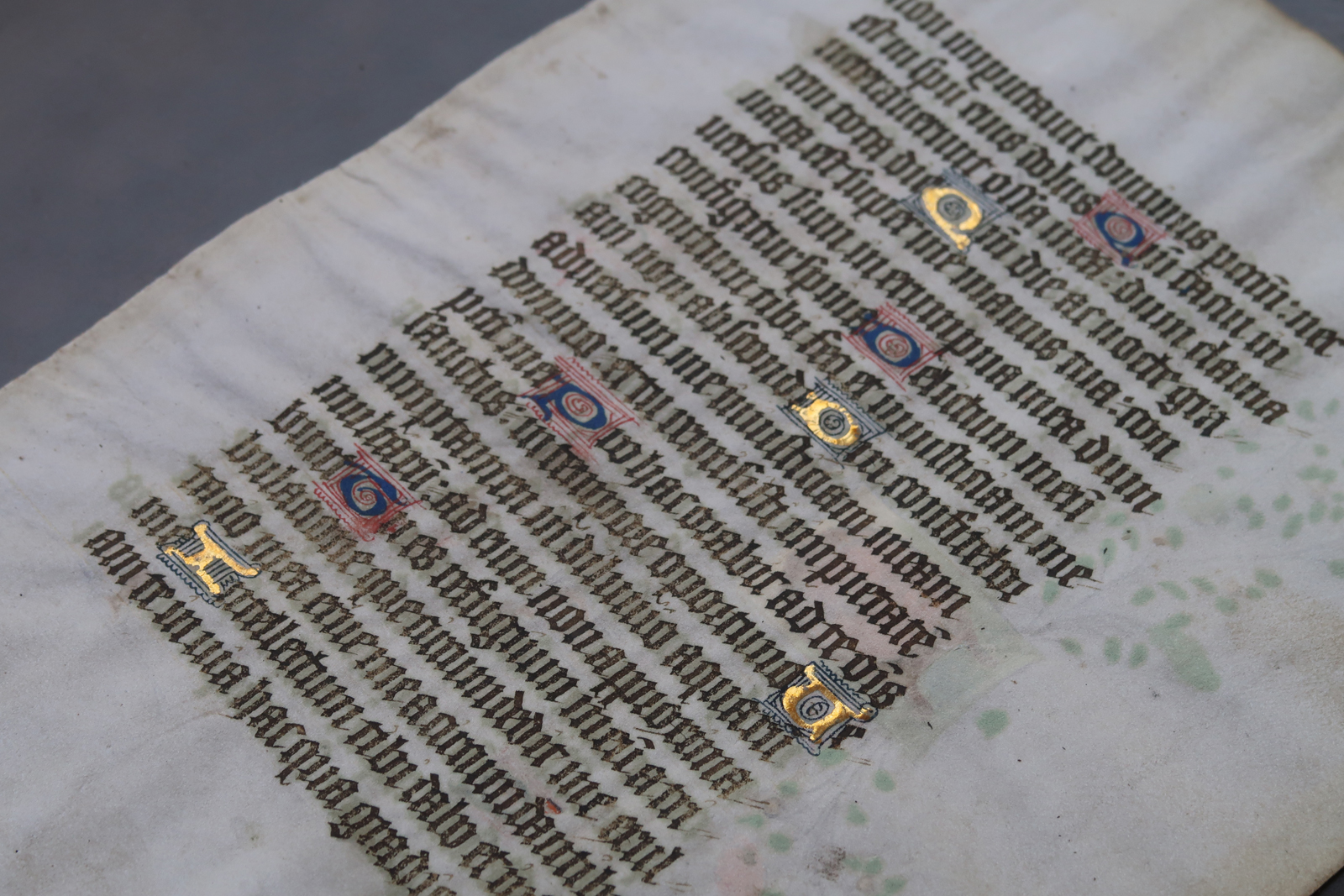 Pco 6710d2 416x277 Antique Medieval - ILLUMINATED MANUSCRIPT-BOOK OF HOURS-ANONYMOUS - 15th.c. - Image 2